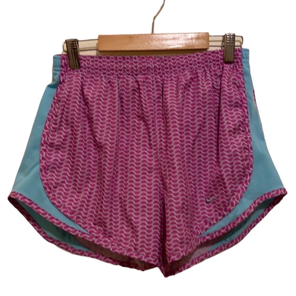 NIKE athletic shorts in perfect condition. Size S